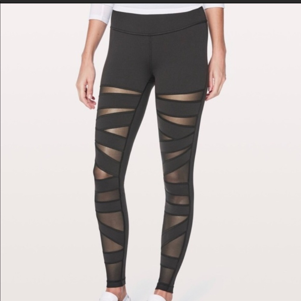 EUC Lululemon Wunder Under Leggings